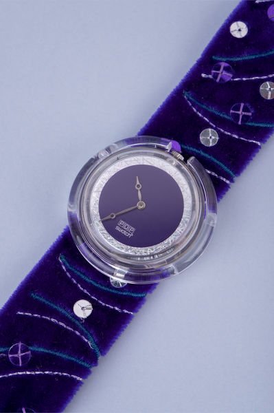 Swatch Kadife Kordon Kol Saati