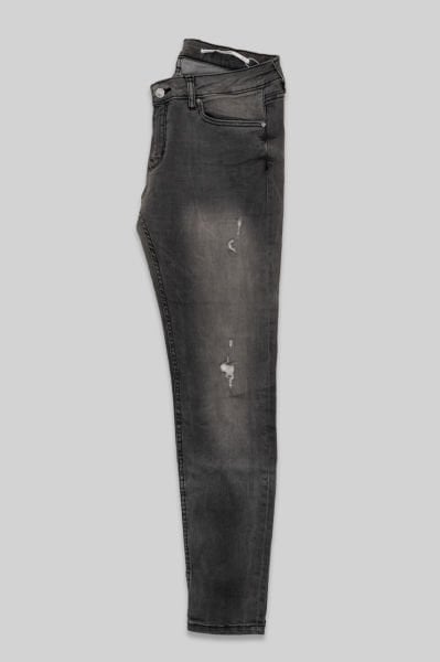 Zara Slim Fit Medium Rise