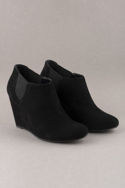Vince Camuto Süet Dolgu Topuklu Bot