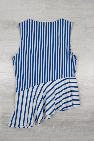 Zara Çizgili Asimetrik Volanlı Bluz