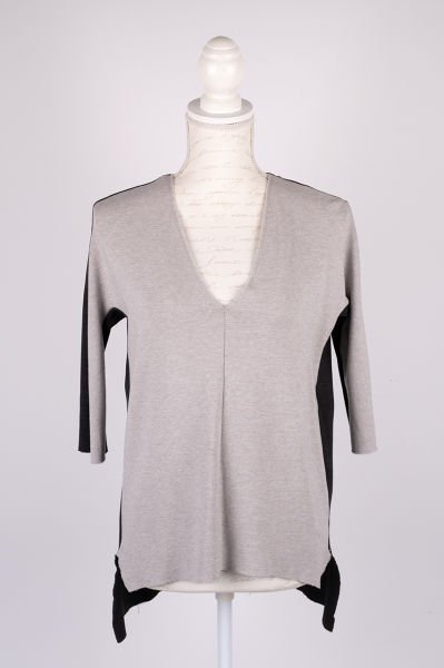 Zara V Yaka Bluz