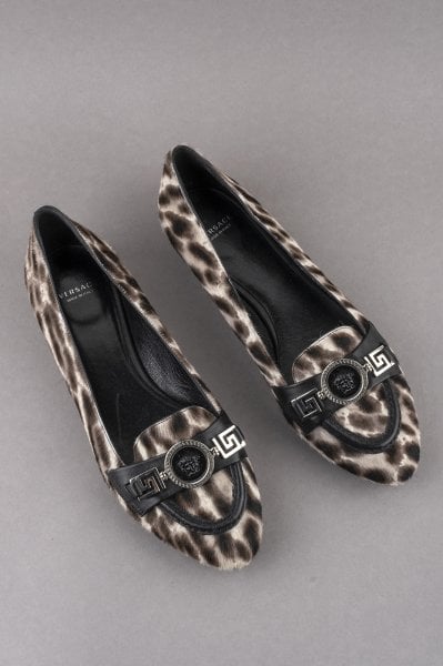 Versace Önü Tokalı Animal Print Babet
