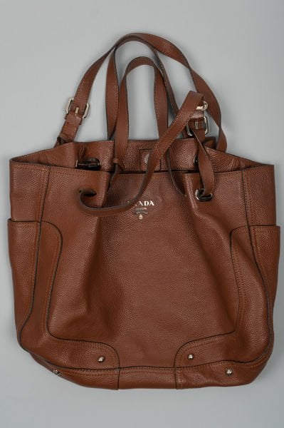 Prada Omuz Çantası