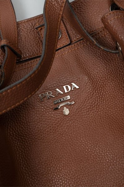 Prada Omuz Çantası