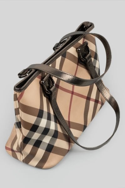 Burberry Klasik Omuz Çantası